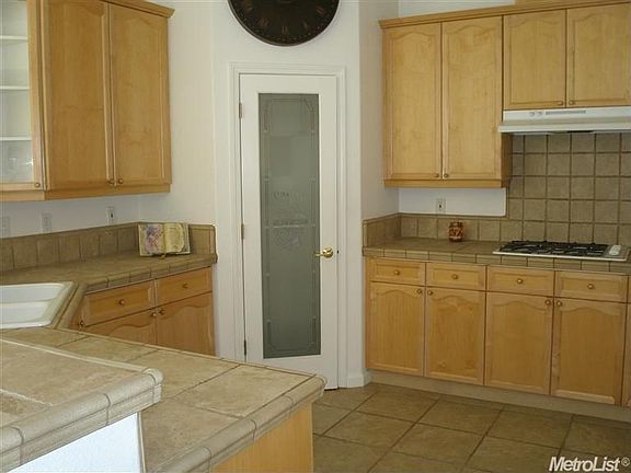 2nd image of 1499 Irvin Dr