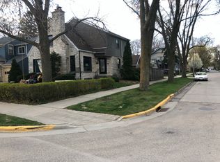 637 S Shore Dr, Madison, WI 53715