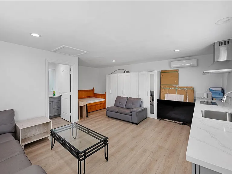 2313 Schoolside Ave #0 — Photo 3