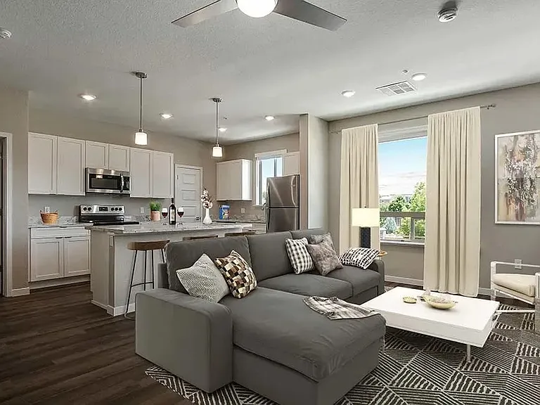 Silverado Apartments — Photo 23