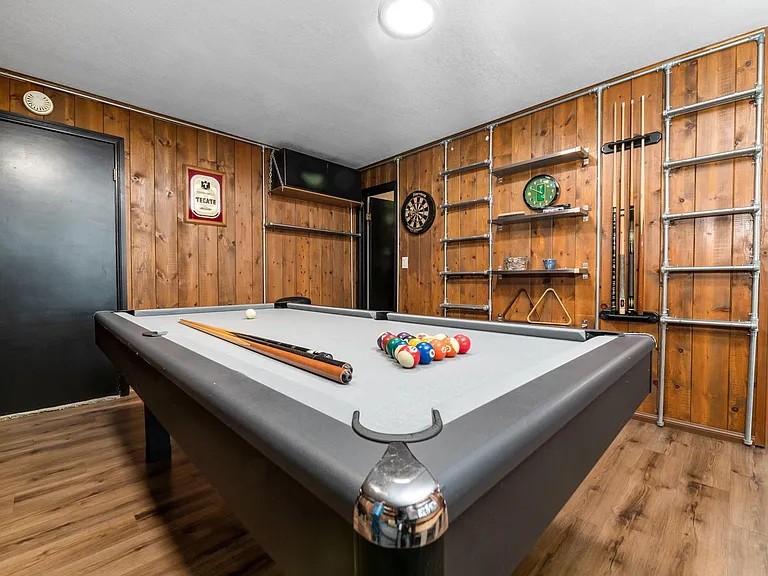 24166 Cresta Dr — Photo 28