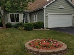 1127 Greensfield Dr, Naperville, IL 60563