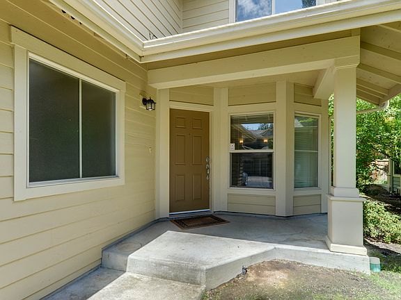 3rd image of 16028 NE 94th Way #3801