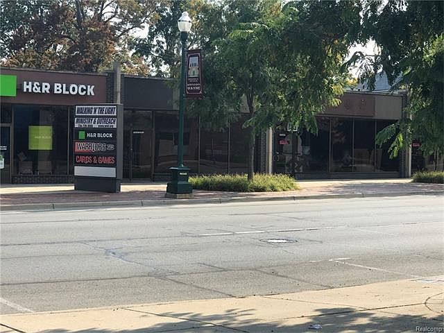 1st image of 35603 W Michigan Ave