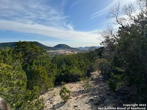 142 Seco Pass LOT 142, Tarpley, TX 78883