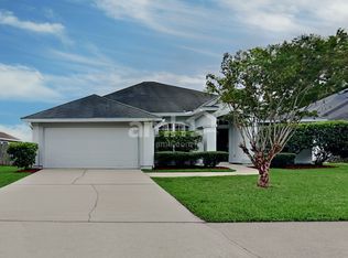 1743 Northglen Cir, Middleburg, FL 32068