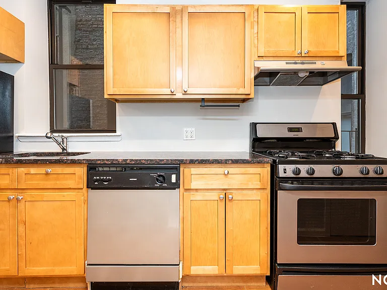 56 W 105th St #1A — Photo 8