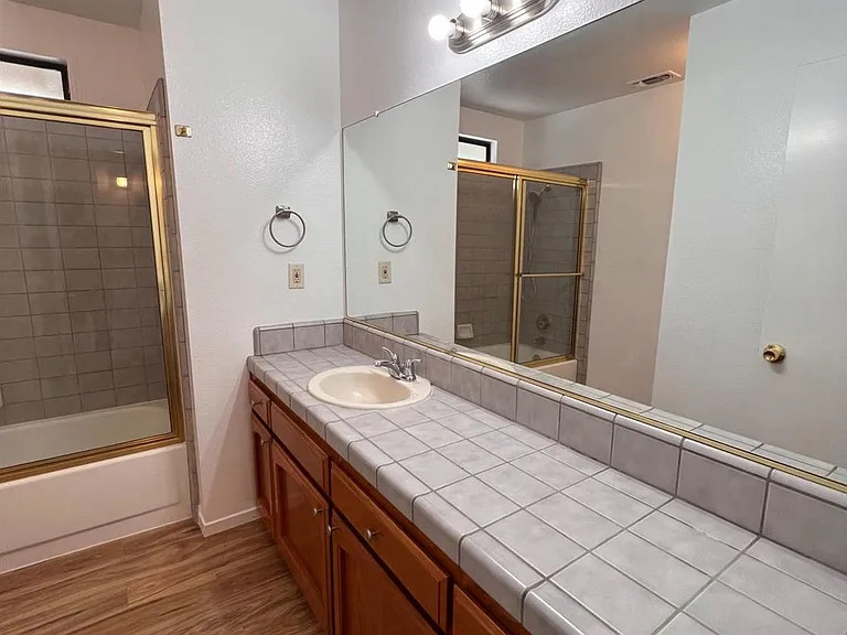 479 E Alluvial Ave #103 — Photo 22