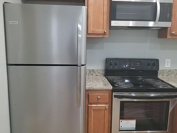 2nd image of 1656-58 Park Rd NW #3
