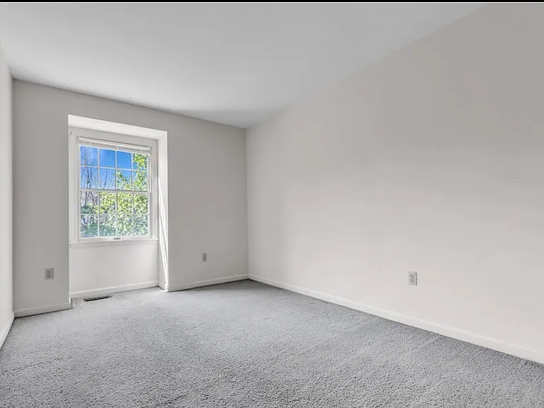 5480 Grace Ave — Photo 18