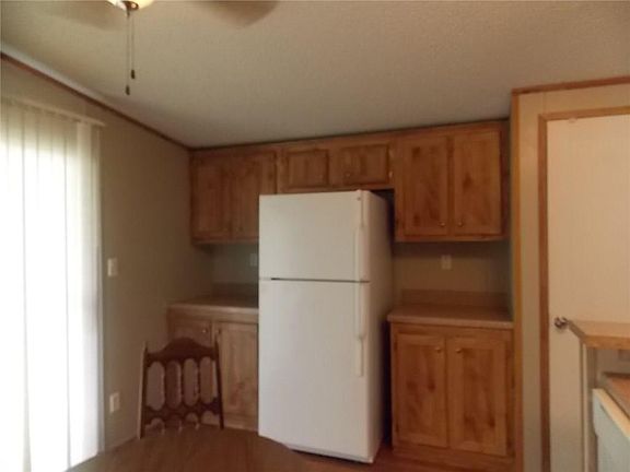 4th image of 1605 Alamo Dr