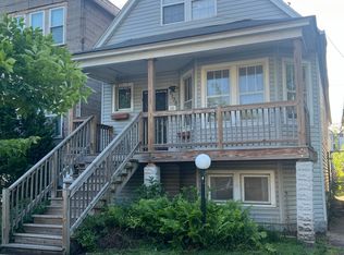 8133 S Escanaba Ave #A, Chicago, IL 60617