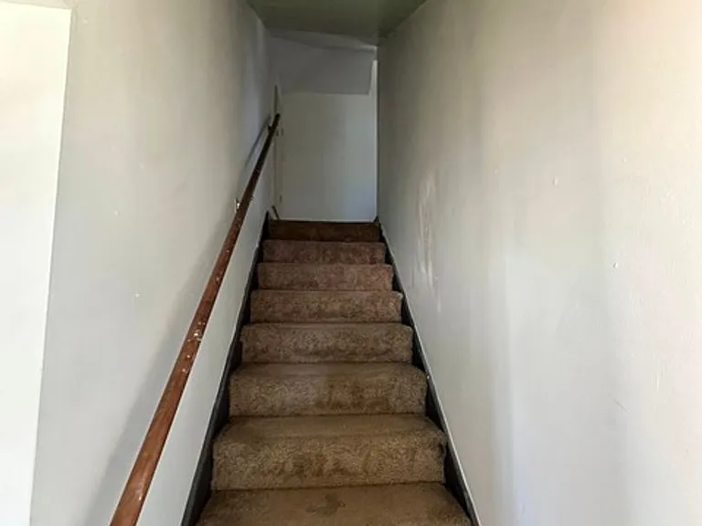 329 S Rogers St — Photo 16