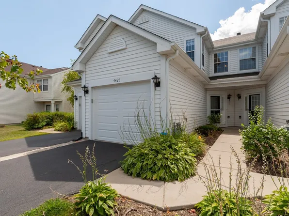 4423 W Brownstone Way, Waukegan, IL 60085