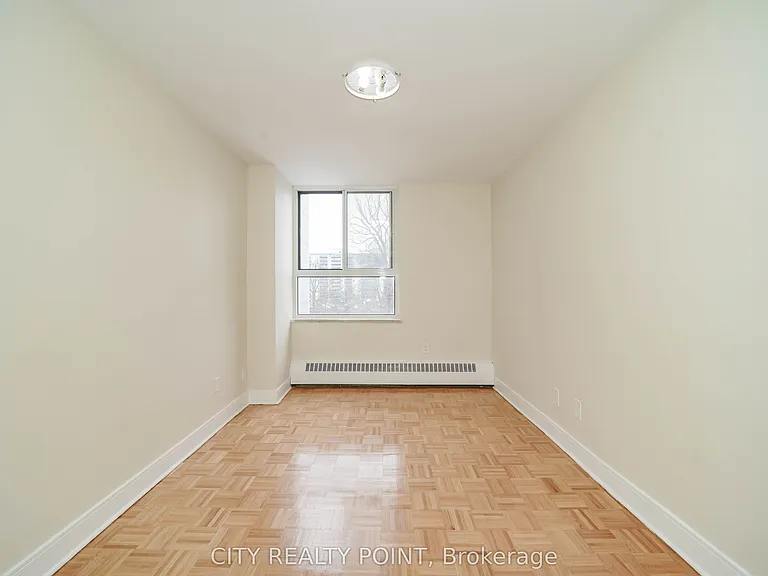 6200 Bathurst St #1408 — Photo 12
