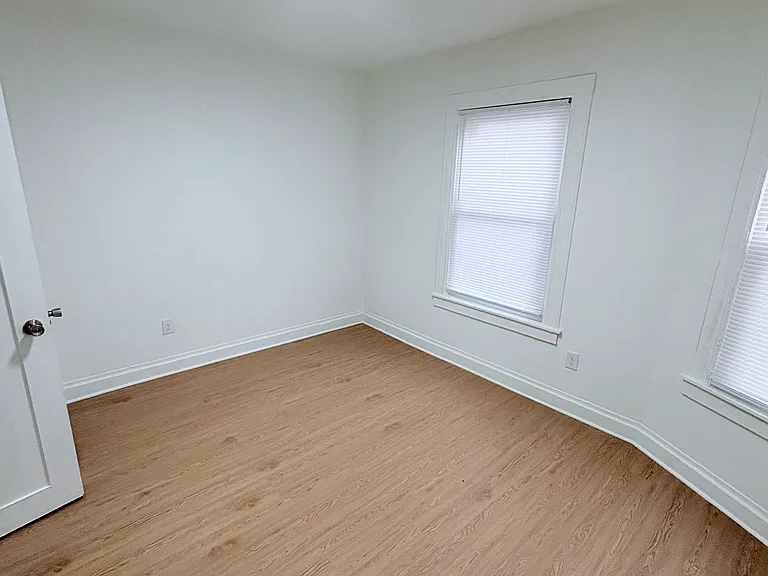 82 Malden St #1L — Photo 11