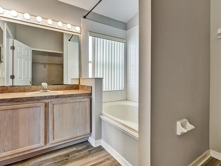 2802 Playing Otter Ct — Photo 19