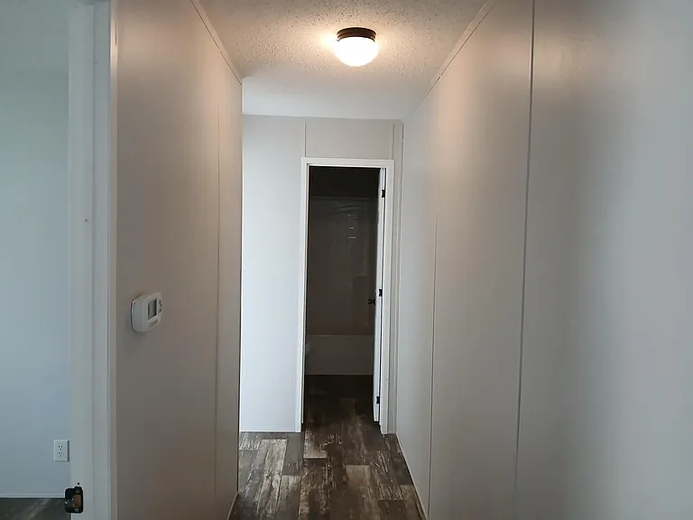 48 Oak St — Photo 9
