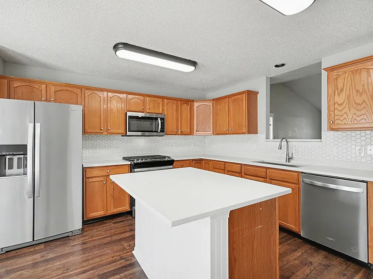836 Chastain Ave — Photo 8