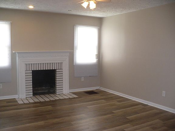 2nd image of 1222 Republic Ave