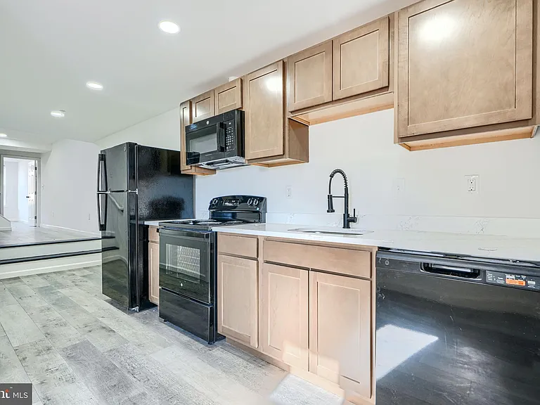7 Carrollton Ave — Photo 4