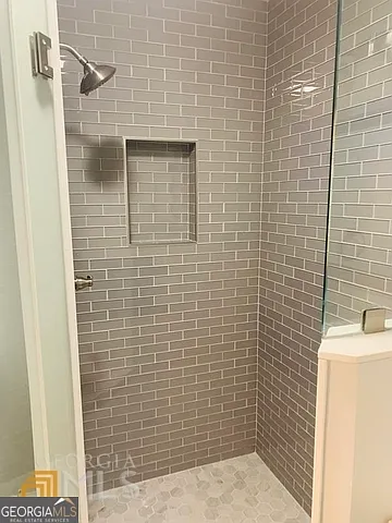 3102 Edgewater Dr — Photo 11