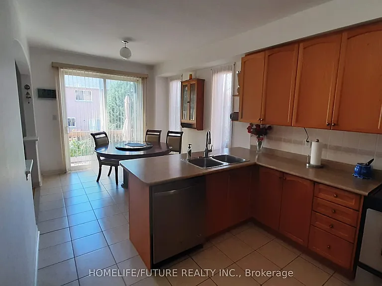 72 Sharon Lee Dr — Photo 9