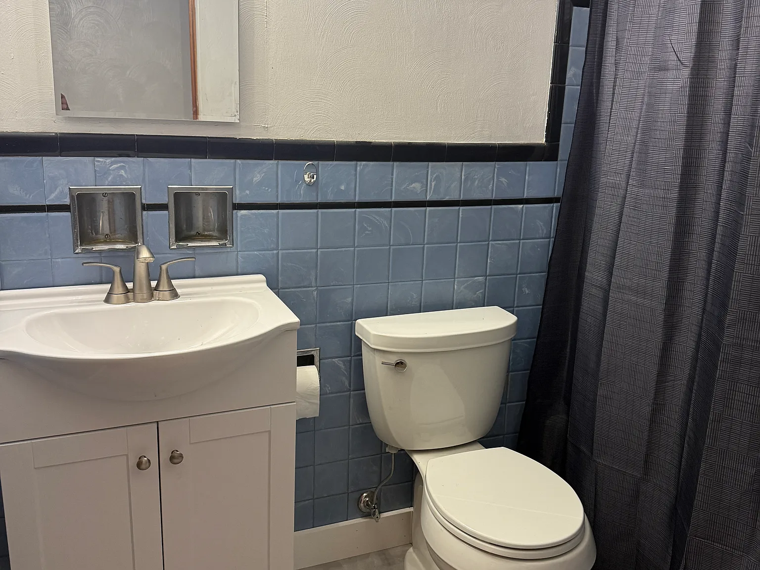 2 bed, 800 sqft, $1,000 — Photo 3