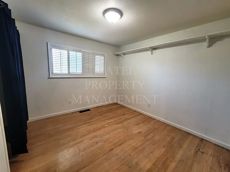 409 Birchwood Ct — Photo 9