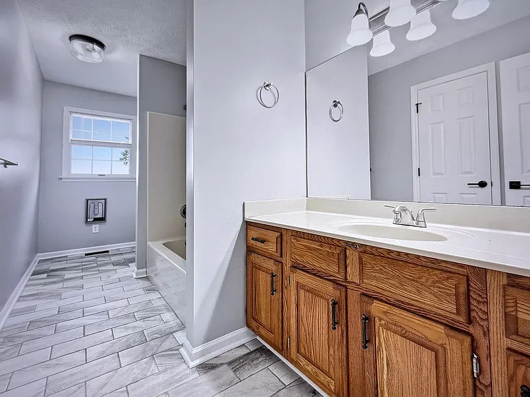 250 Savannah Dr #250 — Photo 20
