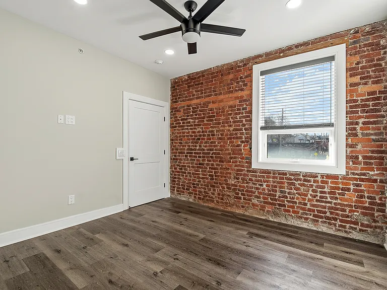 13 Kennedy St #205A — Photo 15
