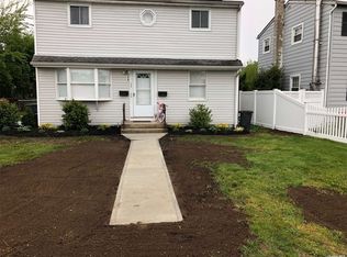 176 Throop St #1, West Babylon, NY 11704