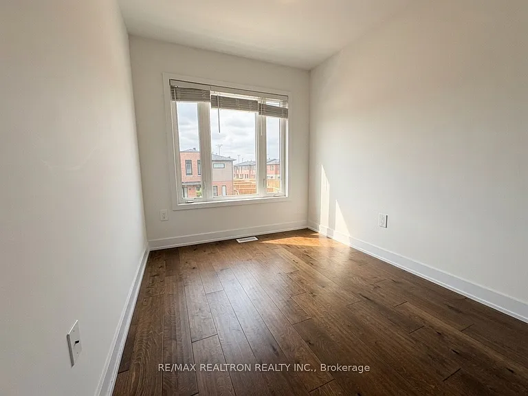36 Westwood Ave — Photo 8