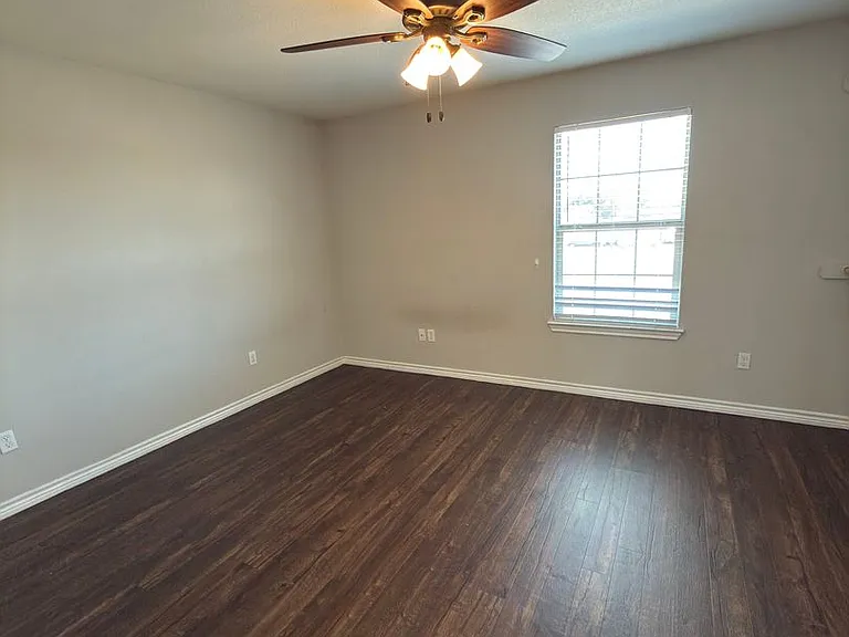 Lacy Loft — Photo 22