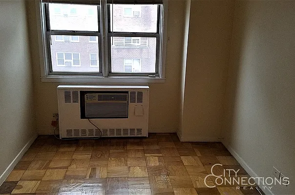 Rented by City Connections Realty | media 2