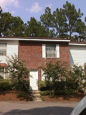 1st image of 735-F Bennett Street