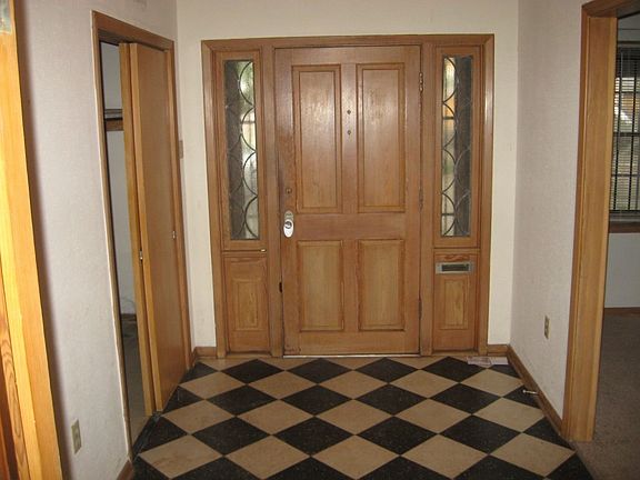 4th image of 7322 Willow St