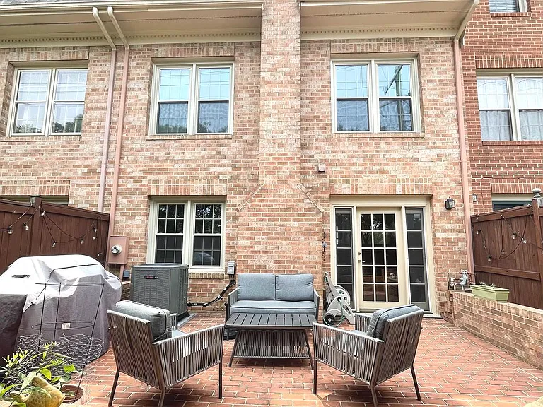 5111 Heritage Ln — Photo 45