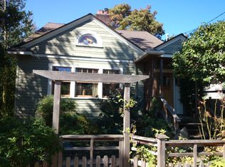 3245 37th Pl S, Seattle, WA 98144