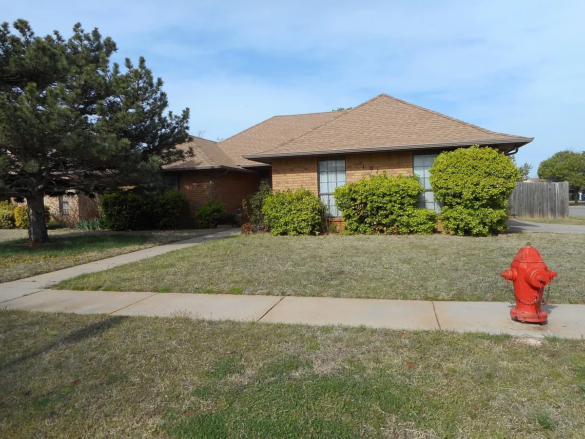 Building Photo - 10101 S Rachel Ct