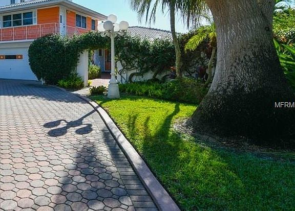 3rd image of 1320 John Ringling Pkwy