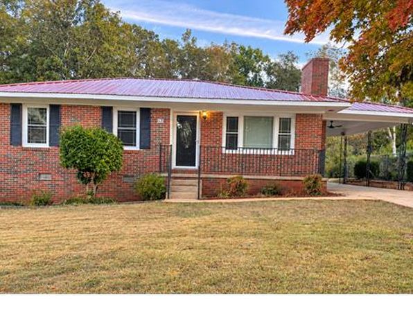 1121 Cook Dr