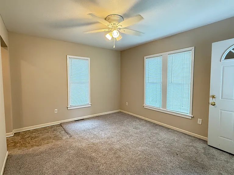 1331 Forest Ave — Photo 3