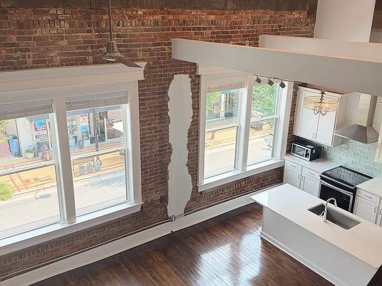 127 W Main St — Photo 16