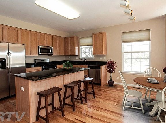4th image of 1244 Tiffany Ct