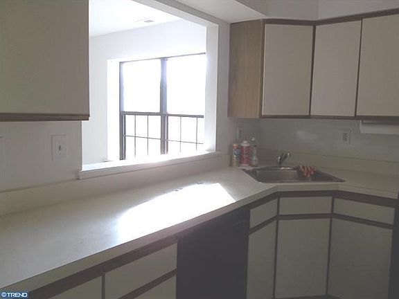 5th image of 117 Allens Ln