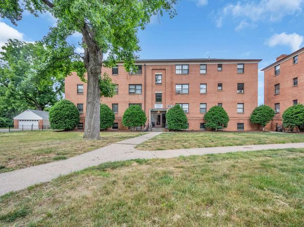 University Gardens, 4620 Knox Rd #4622-02, College Park, MD 20740