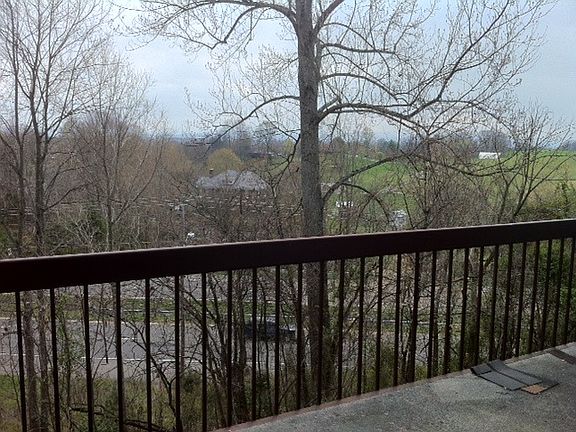 2nd image of 420 W Jackson Blvd APT 35