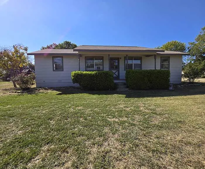 310 S Wickham St — Photo 1