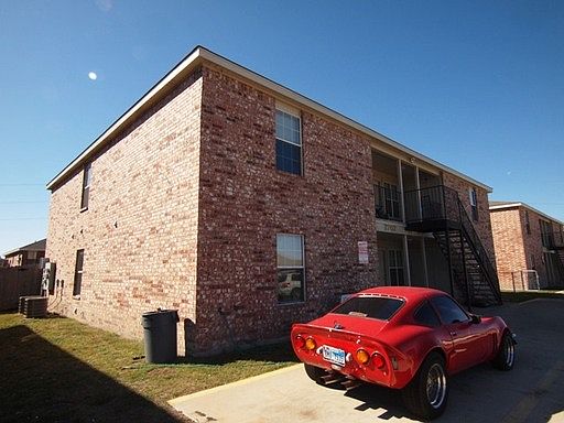 1st image of 2702 Garland Dr APT A